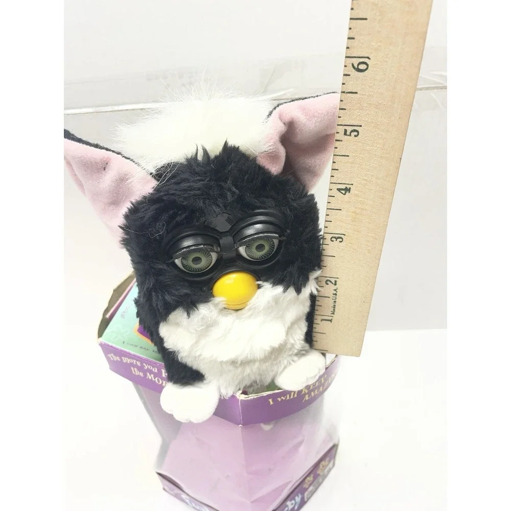 Original 1998 Tiger Electronics Tuxedo Furby Model 70-800 Original Box Untested